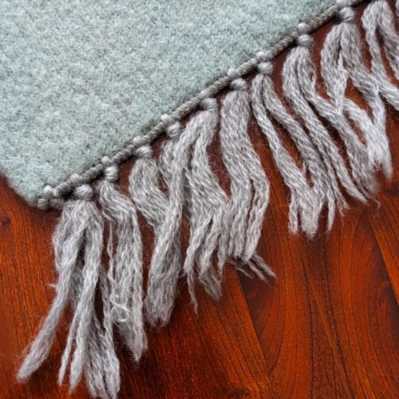 Vintage Wool Scarf - Picture 2 of 6